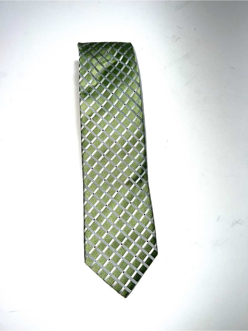 Geoffrey Beene 100% silk Olive Green Diamond Grid Tie